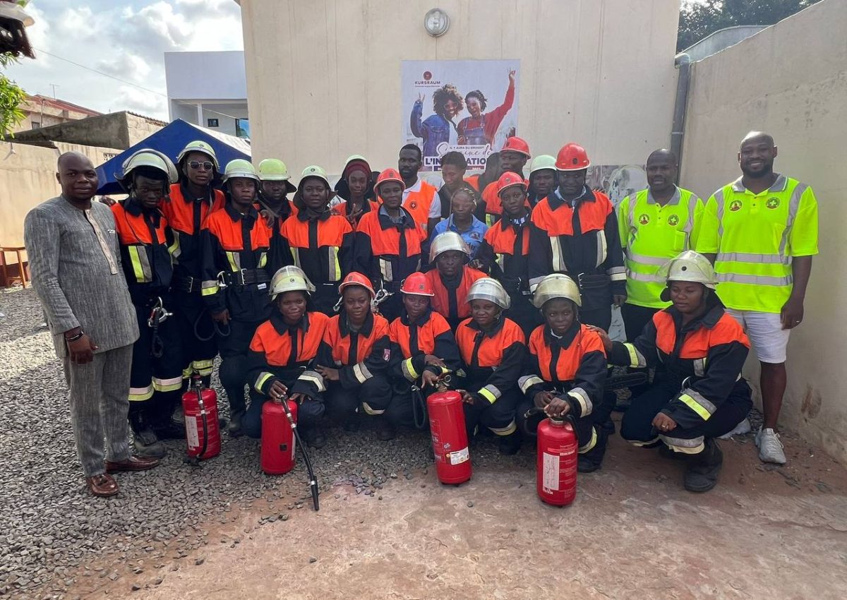 photo_5400240283557427622_y